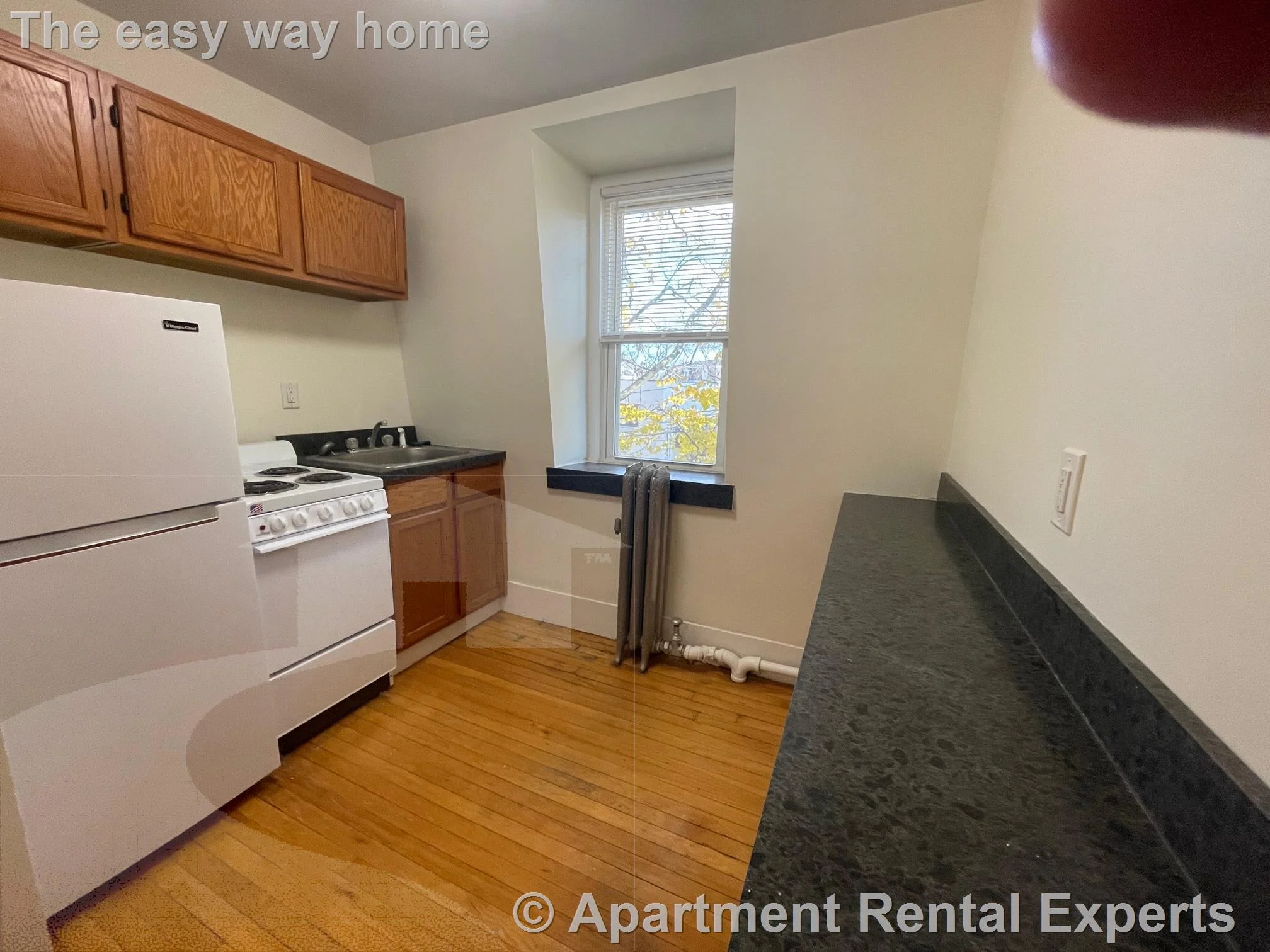 1 bed, 1 bath apartment for rent at 9 Moore St Unit 2, Teele Square — photo 2 of 9