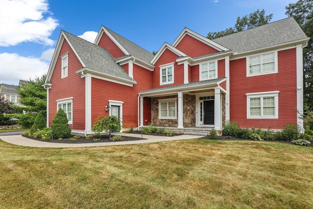 4 bed, 3 bath apartment for rent at 9 Morningside Dr, Shrewsbury — photo 1 of 42