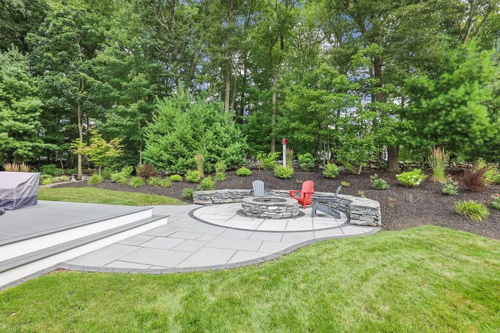 4 bed, 3 bath apartment for rent at 9 Morningside Dr, Shrewsbury — photo 6 of 42