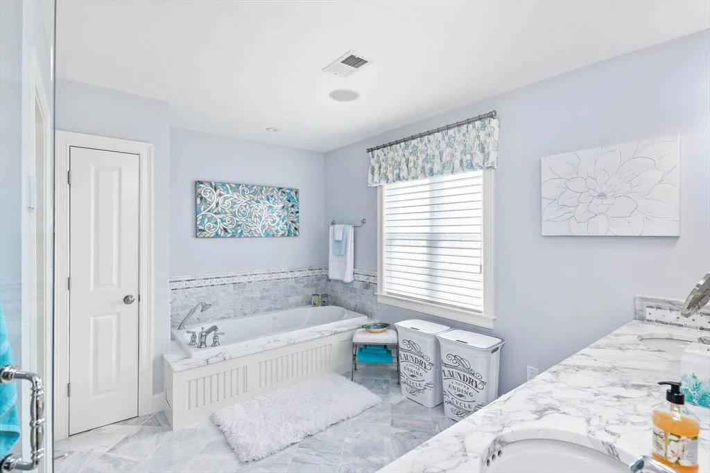4 bed, 3 bath apartment for rent at 9 Morningside Dr, Shrewsbury — photo 35 of 42