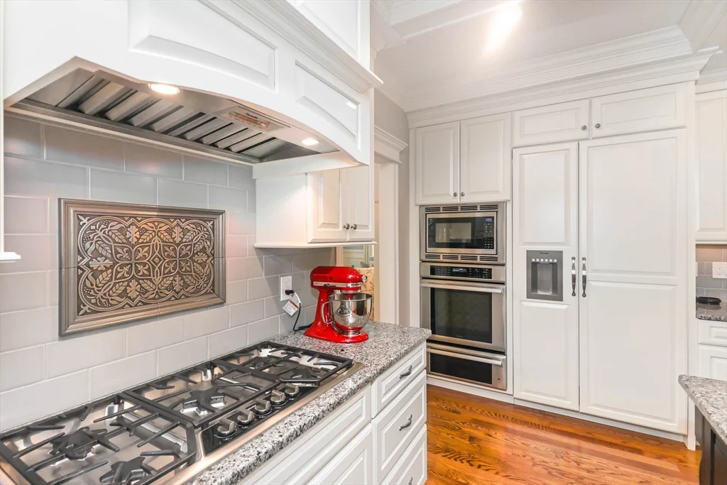 4 bed, 3 bath apartment for rent at 9 Morningside Dr, Shrewsbury — photo 21 of 42