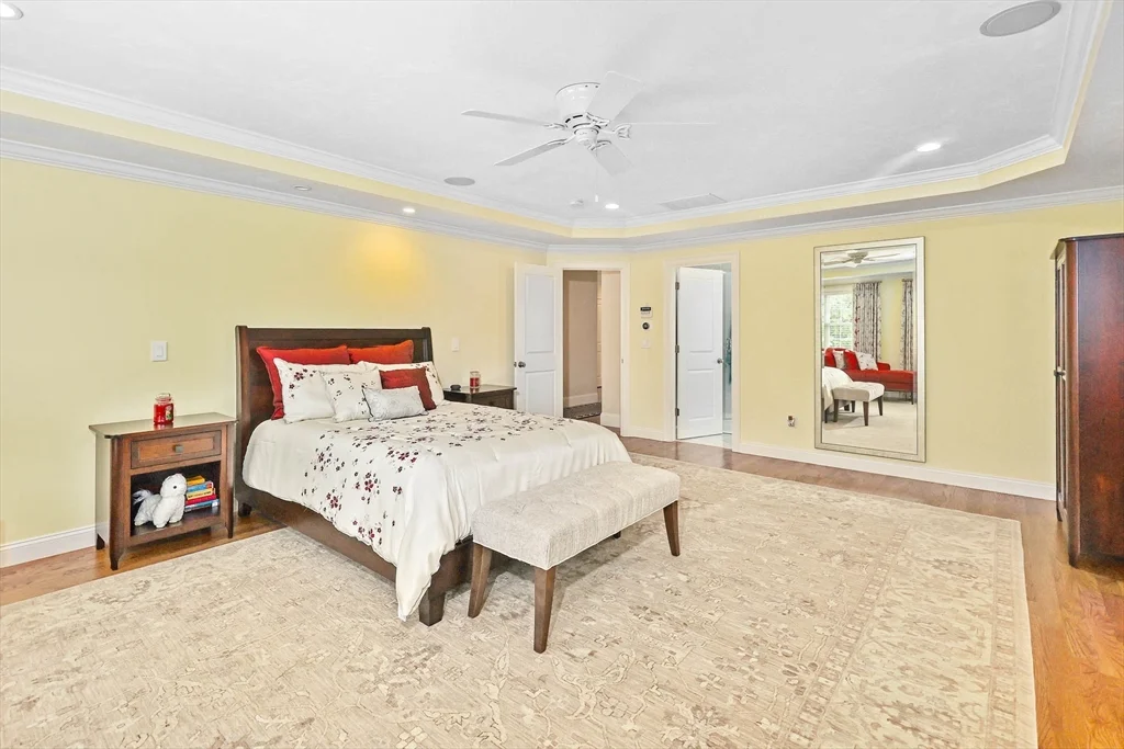 4 bed, 3 bath apartment for rent at 9 Morningside Dr, Shrewsbury — photo 33 of 42