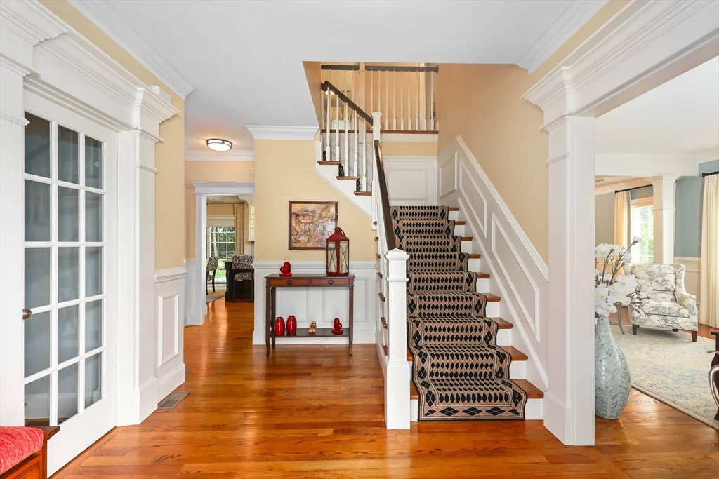 4 bed, 3 bath apartment for rent at 9 Morningside Dr, Shrewsbury — photo 11 of 42