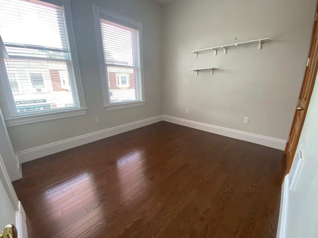 3 bed, 2 bath apartment for rent at 9 Mount Vernon St Unit A, Winchester — photo 13 of 16