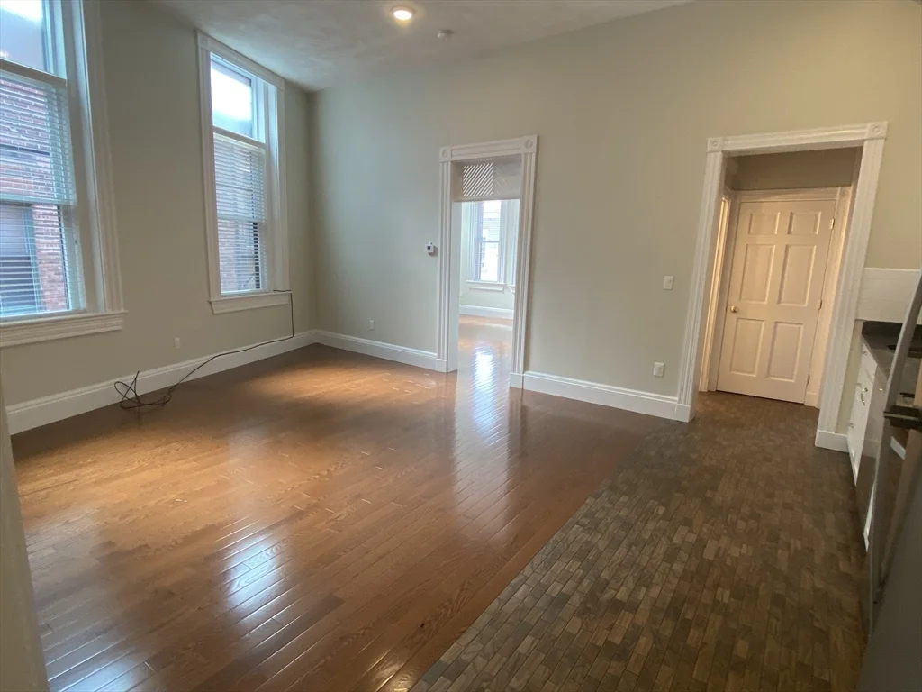 3 bed, 2 bath apartment for rent at 9 Mount Vernon St Unit A, Winchester — photo 6 of 16