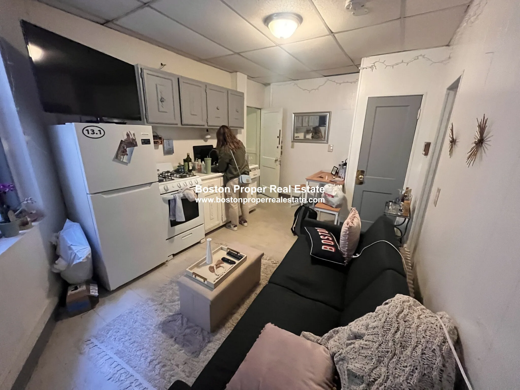 2 bed, 1 bath apartment for rent at 9 Myrtle St Unit 4, Beacon Hill — photo 3 of 10