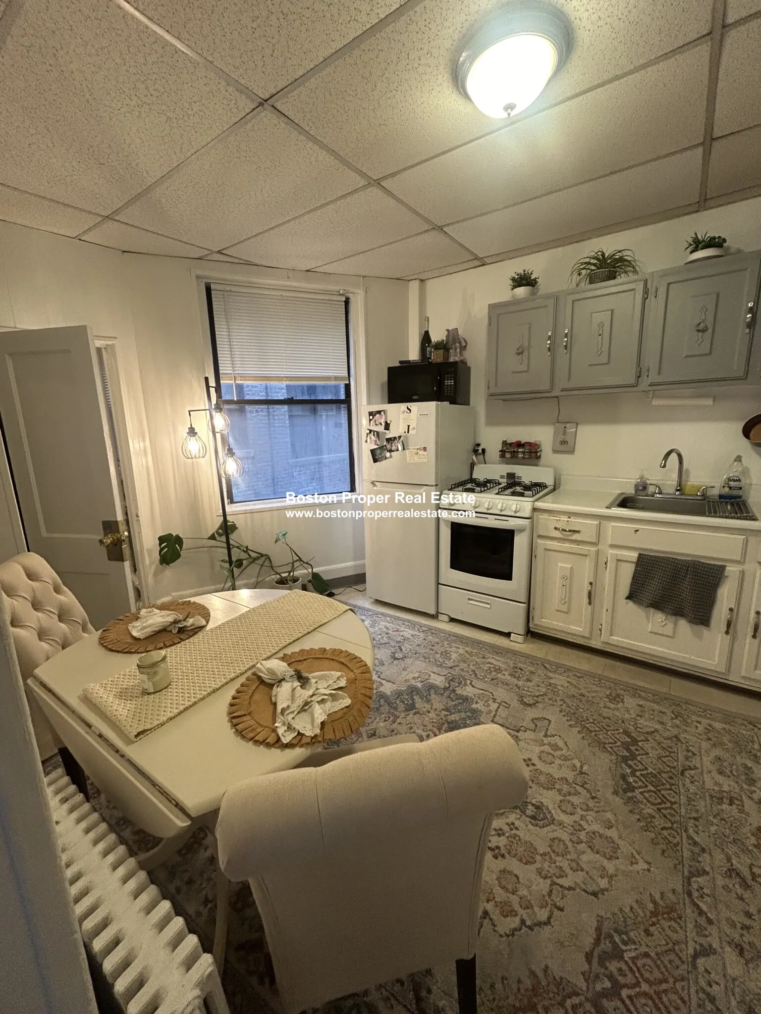 2 bed, 1 bath apartment for rent at 9 Myrtle St Unit 4, Beacon Hill