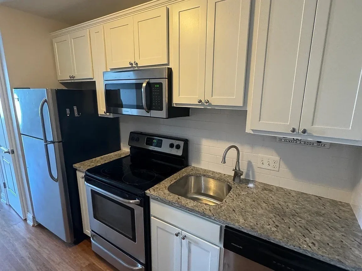 Studio bed, 1 bath apartment for rent at 9 Needhams Landing Rd Unit 104, Lynn — photo 2 of 10
