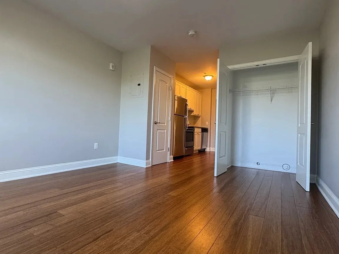 Studio bed, 1 bath apartment for rent at 9 Needhams Landing Rd Unit 104, Lynn — photo 4 of 10