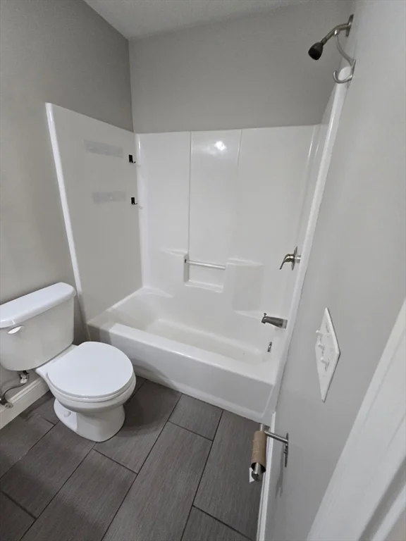1 bed, 1 bath apartment for rent at 9 Needhams Landing Rd Unit 404, Lynn — photo 10 of 20