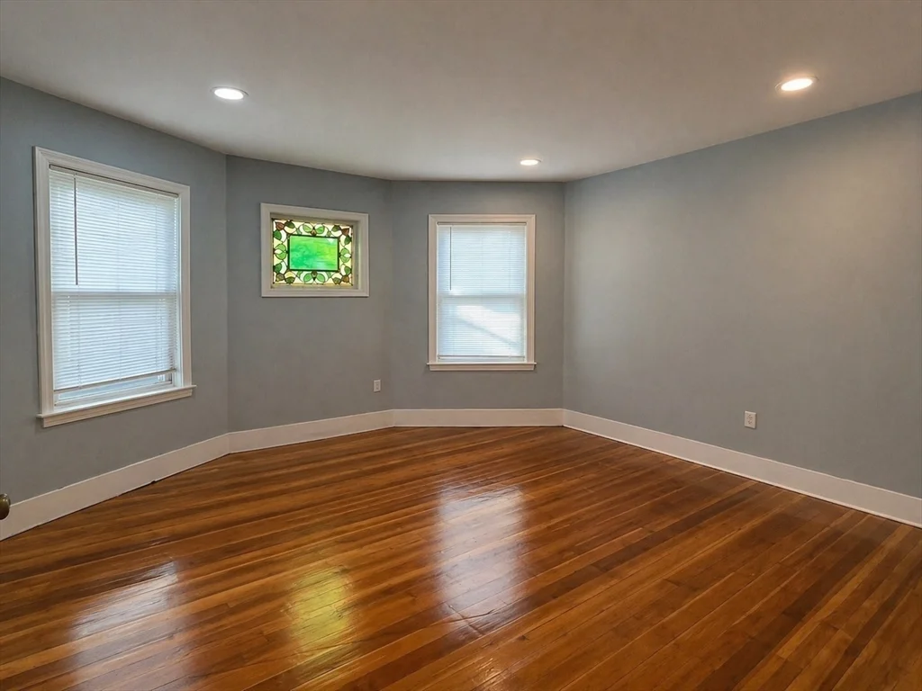 3 bed, 1 bath apartment for rent at 9 Nightingale St Unit 2, Dorchester — photo 13 of 14
