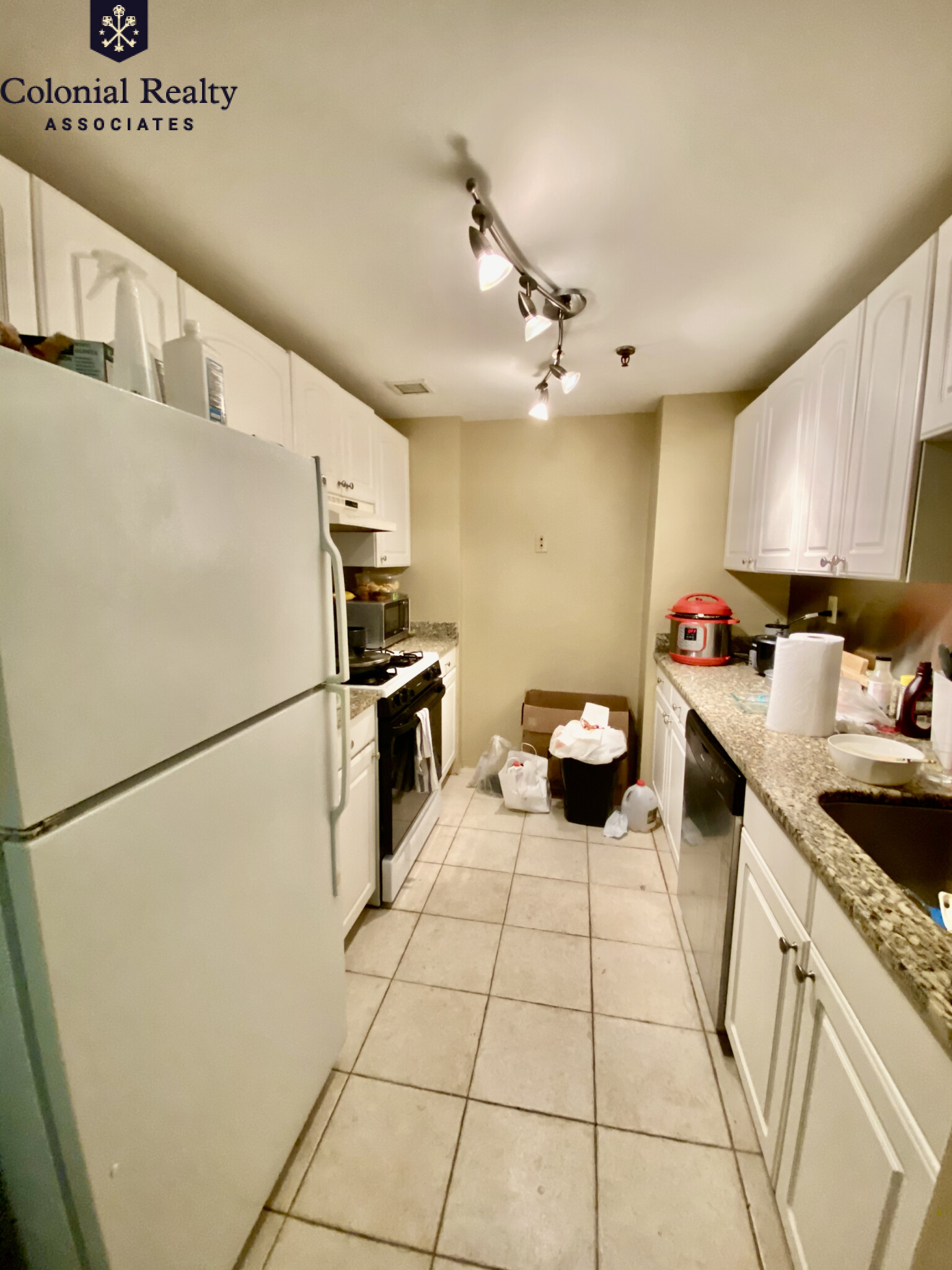 2 bed, 1.5 bath apartment for rent at 9 North Beacon St Unit 11-703, Allston — photo 5 of 9