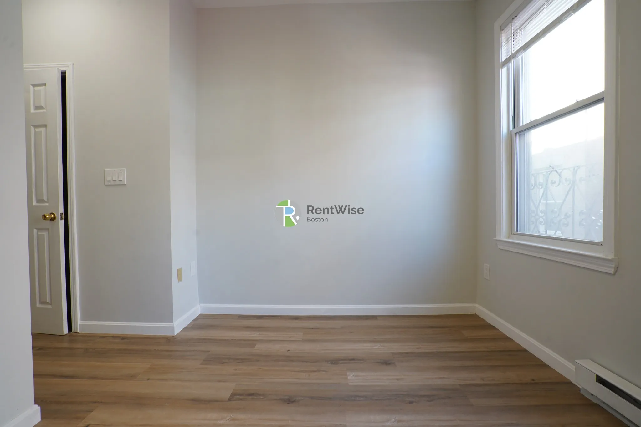 5 bed, 2 bath apartment for rent at 9 Noyes Pl Unit 1, North End — photo 6 of 6