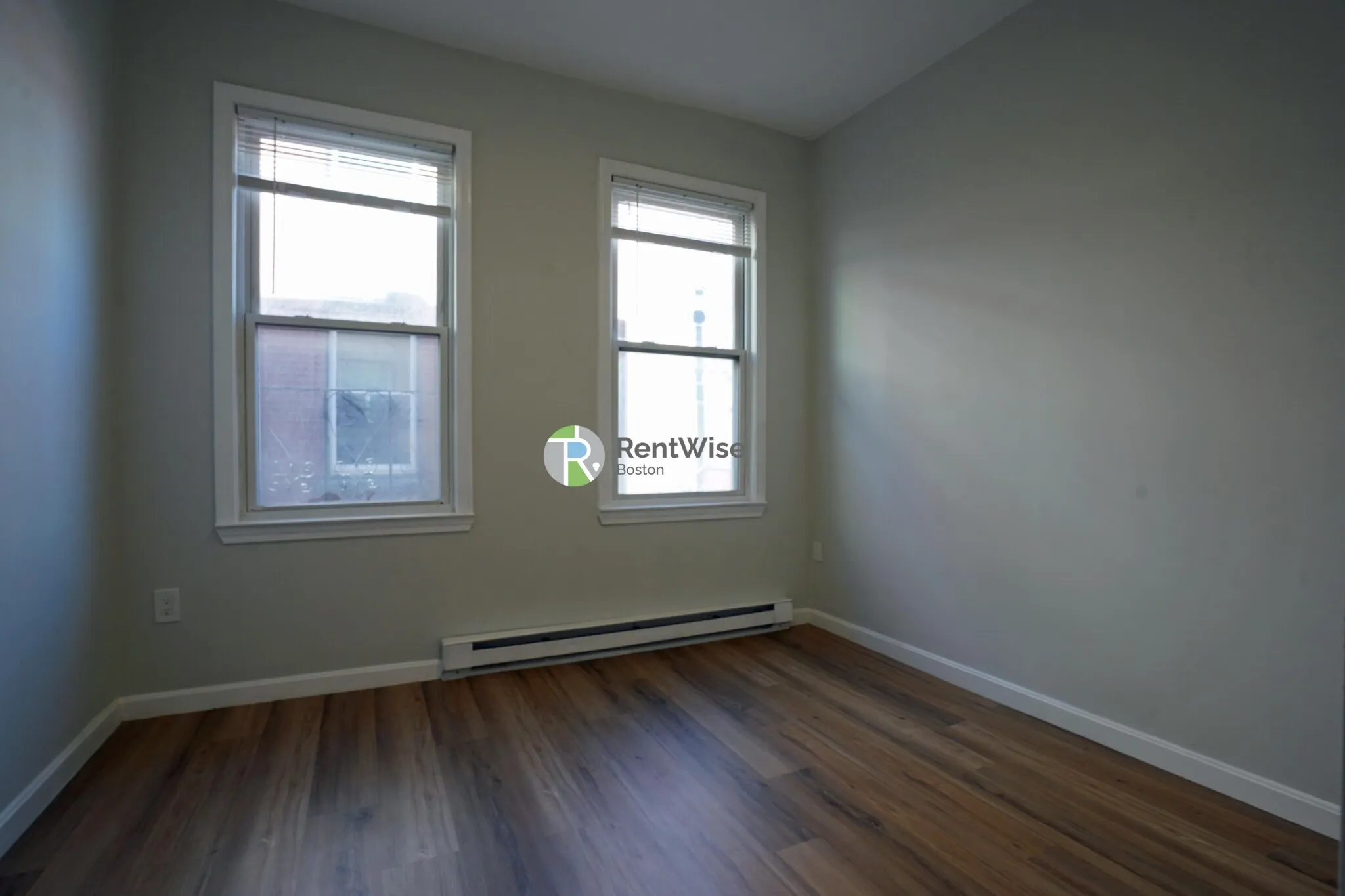 3 bed, 1 bath apartment for rent at 9 Noyes Pl Unit 2, North End — photo 13 of 30