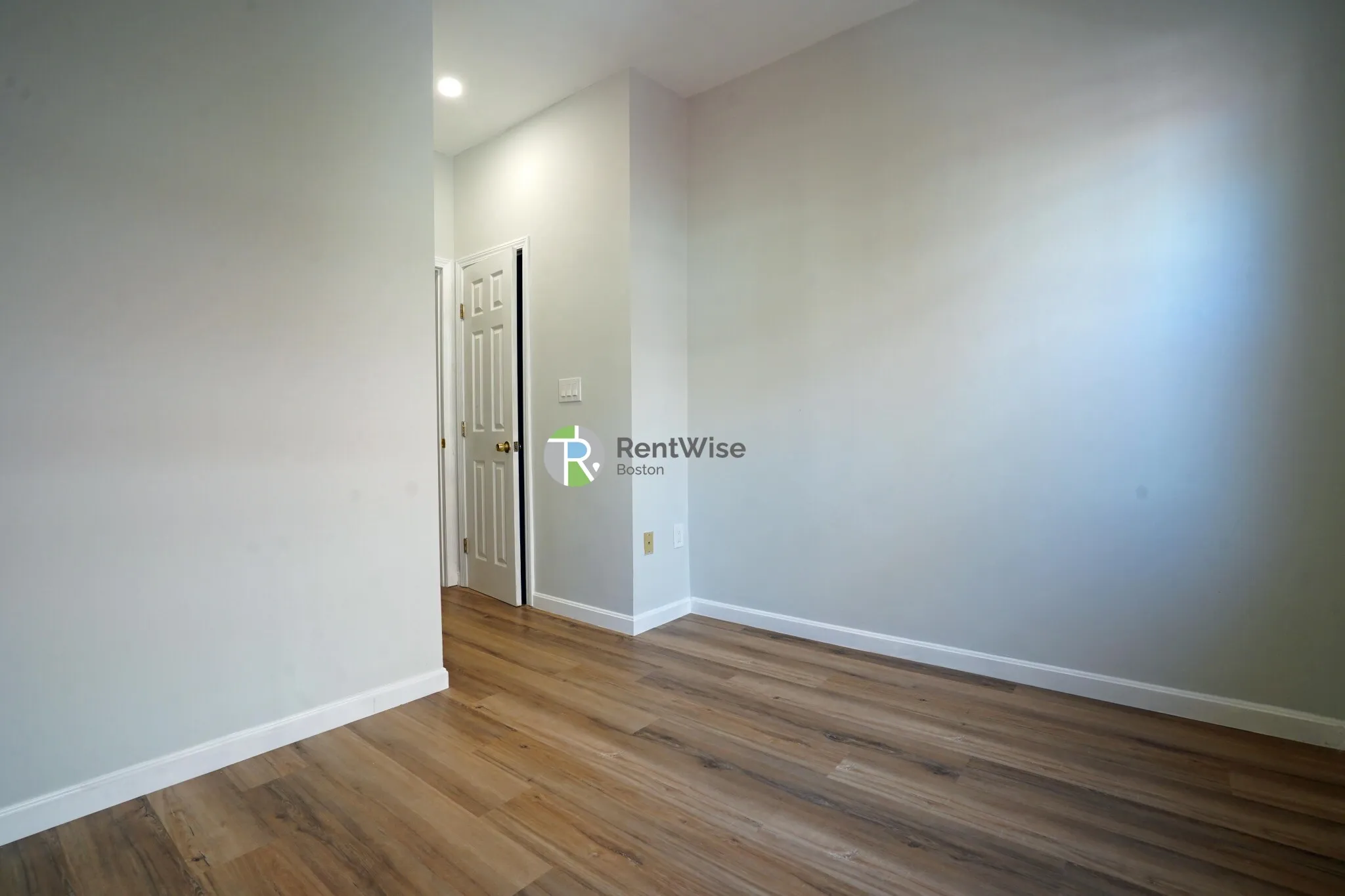 3 bed, 1 bath apartment for rent at 9 Noyes Pl Unit 2, North End — photo 15 of 30
