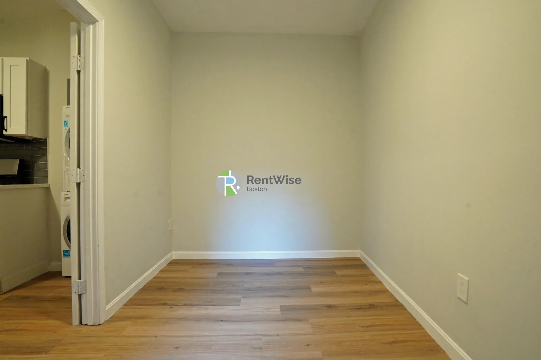 3 bed, 1 bath apartment for rent at 9 Noyes Pl Unit 2, North End — photo 9 of 30