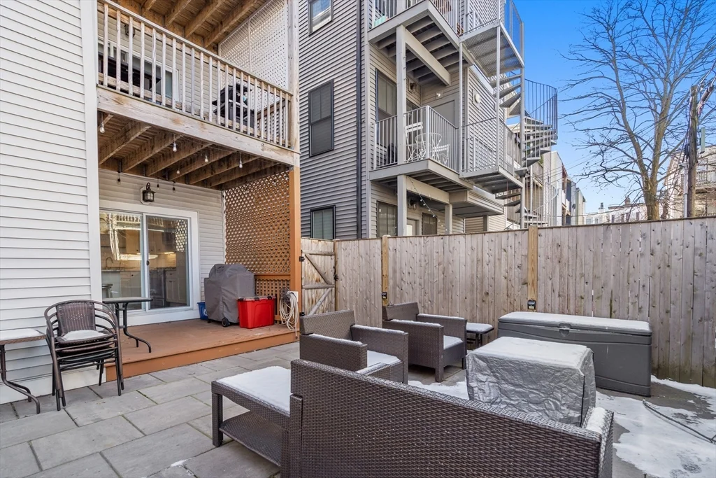 2 bed, 1 bath apartment for rent at 9 O St Unit 1A, South Boston — photo 13 of 19