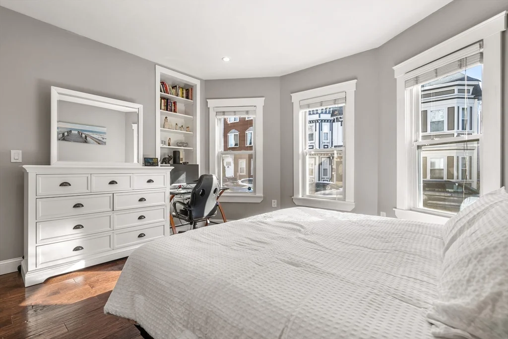 2 bed, 1 bath apartment for rent at 9 O St Unit 1A, South Boston — photo 5 of 19
