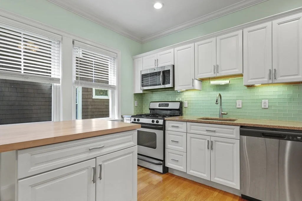 2 bed, 1 bath apartment for rent at 9 Odonnell Sq Unit 1, Dorchester — photo 7 of 25