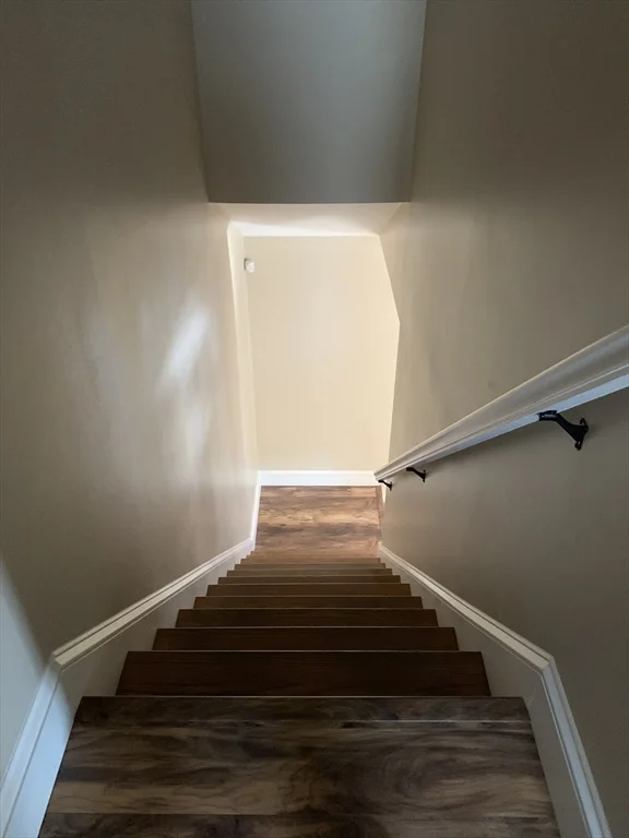 3 bed, 1 bath apartment for rent at 9 Omaha St Unit 9, Fall River — photo 6 of 17