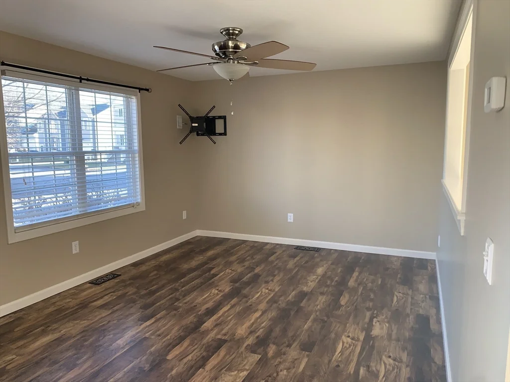3 bed, 1 bath apartment for rent at 9 Omaha St Unit 9, Fall River — photo 7 of 17