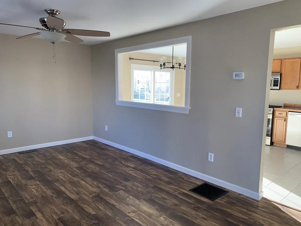 3 bed, 1 bath apartment for rent at 9 Omaha St Unit 9, Fall River — photo 8 of 17