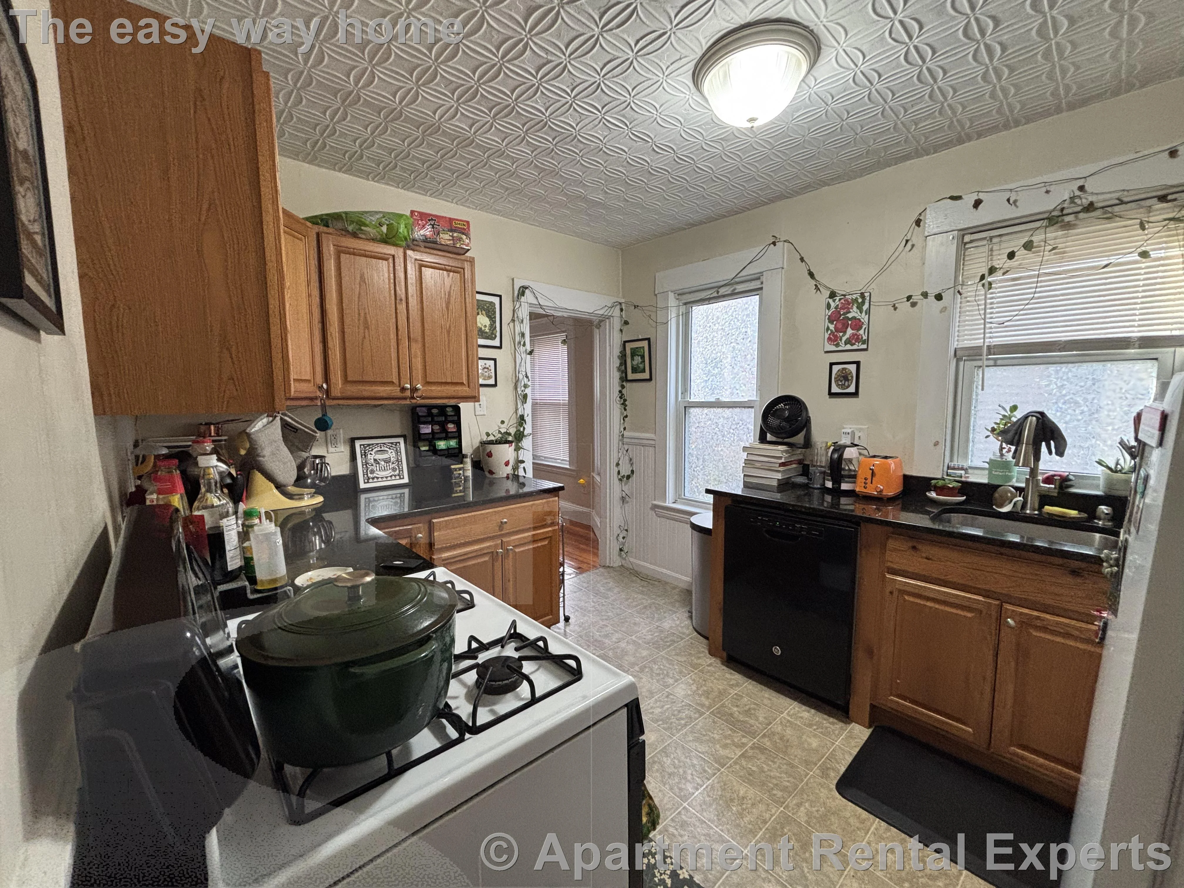 2 bed, 1 bath apartment for rent at 9 Orrin St Unit 1, Huron Village — photo 5 of 20