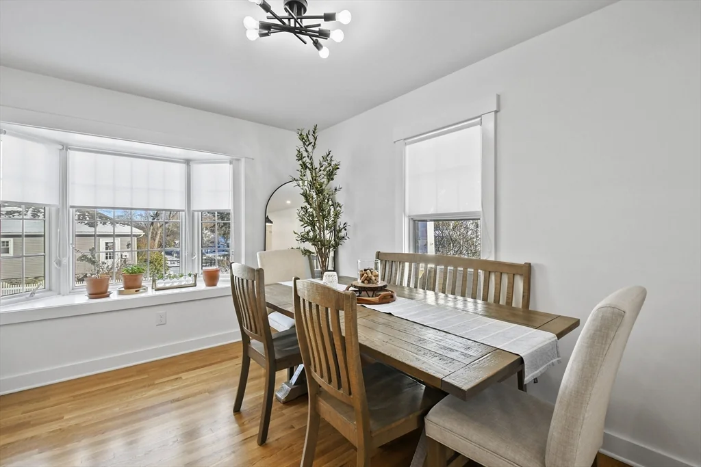 4 bed, 1 bath apartment for rent at 9 Park St, Shrewsbury — photo 15 of 36