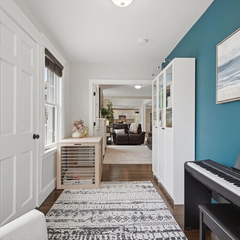 3 bed, 3 bath apartment for rent at 9 Park St Unit 10, Dorchester — photo 13 of 40