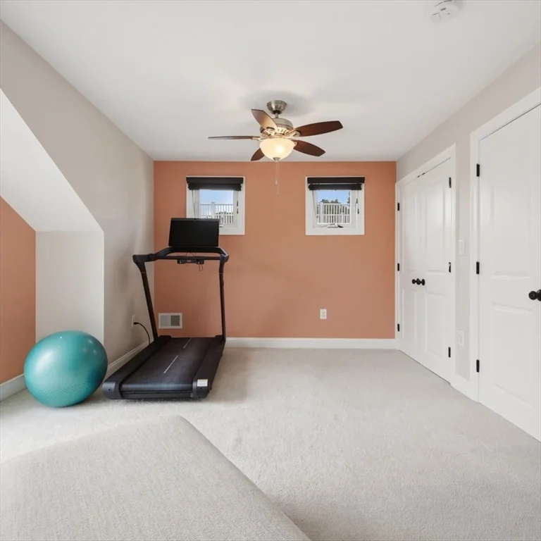 3 bed, 3 bath apartment for rent at 9 Park St Unit 10, Dorchester — photo 33 of 40