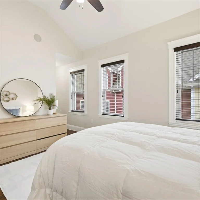 3 bed, 3 bath apartment for rent at 9 Park St Unit 10, Dorchester — photo 20 of 40