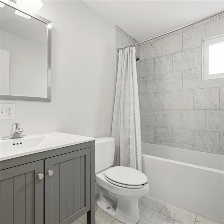 3 bed, 3 bath apartment for rent at 9 Park St Unit 10, Dorchester — photo 35 of 40