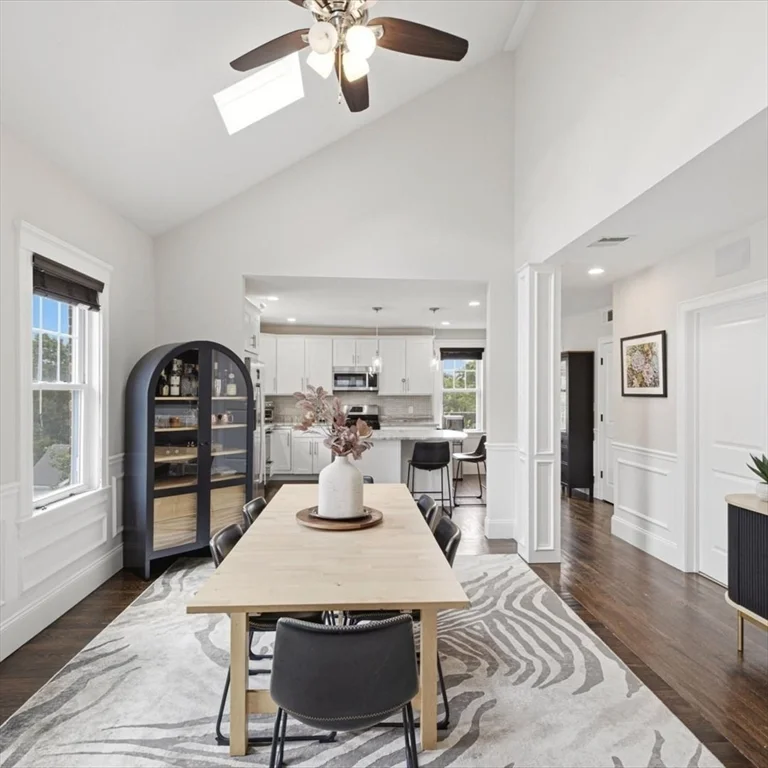 3 bed, 3 bath apartment for rent at 9 Park St Unit 10, Dorchester — photo 8 of 40
