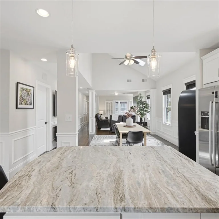 3 bed, 3 bath apartment for rent at 9 Park St Unit 10, Dorchester — photo 7 of 40