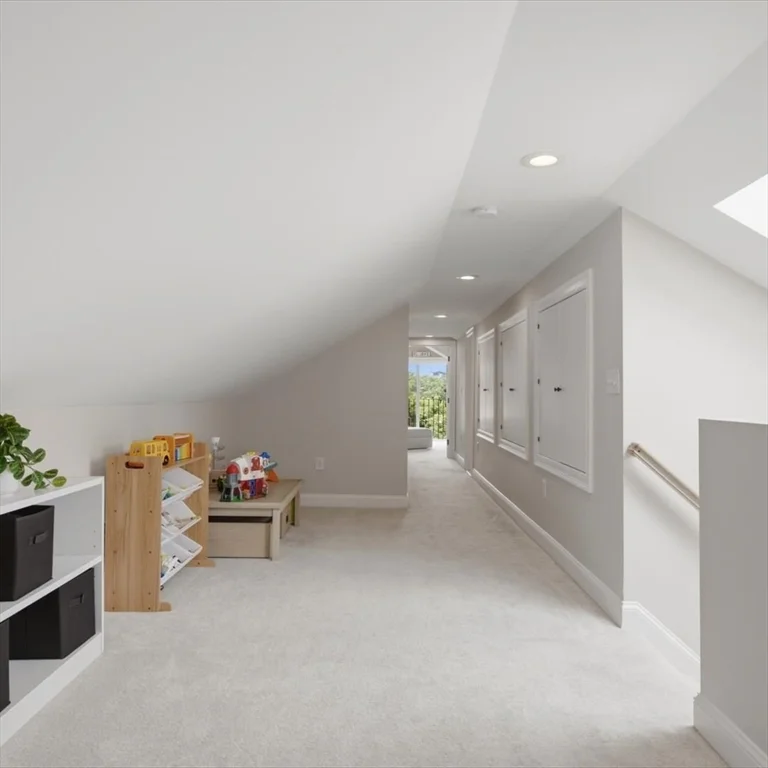 3 bed, 3 bath apartment for rent at 9 Park St Unit 10, Dorchester — photo 30 of 40