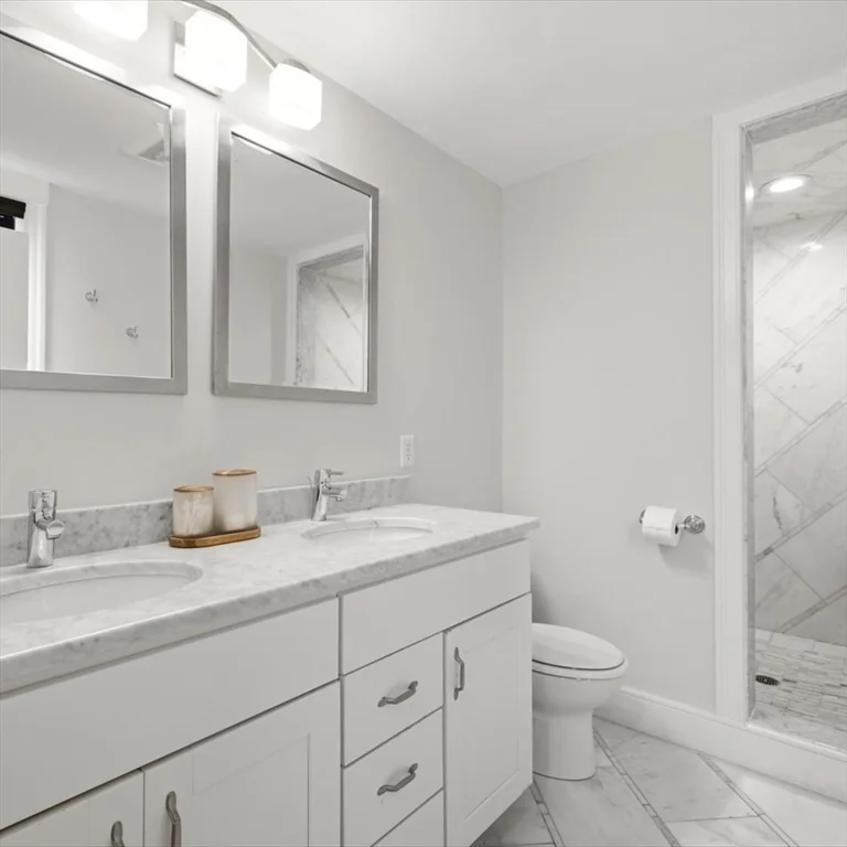 3 bed, 3 bath apartment for rent at 9 Park St Unit 10, Dorchester — photo 22 of 40