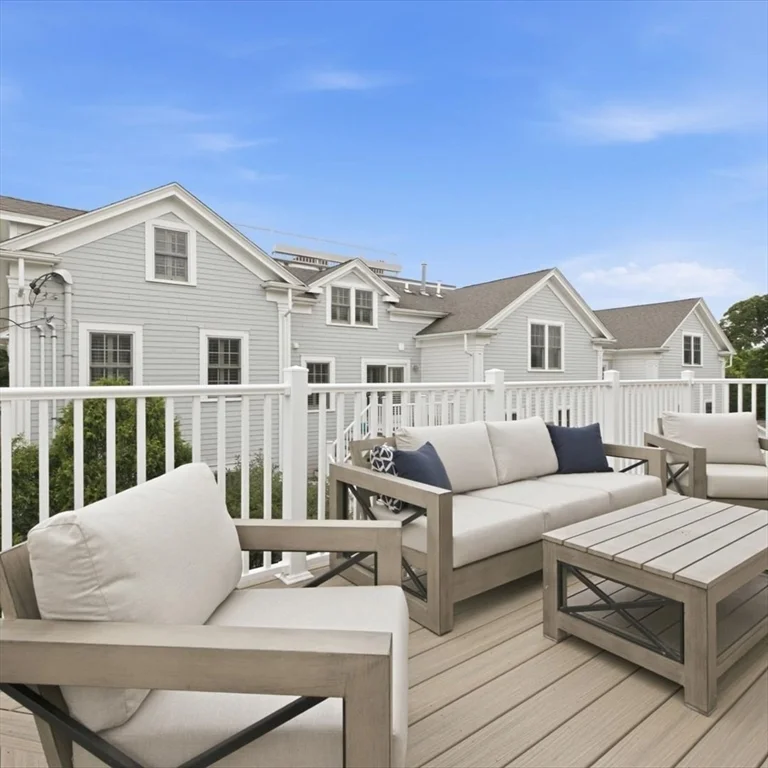 3 bed, 3 bath apartment for rent at 9 Park St Unit 10, Dorchester — photo 15 of 40