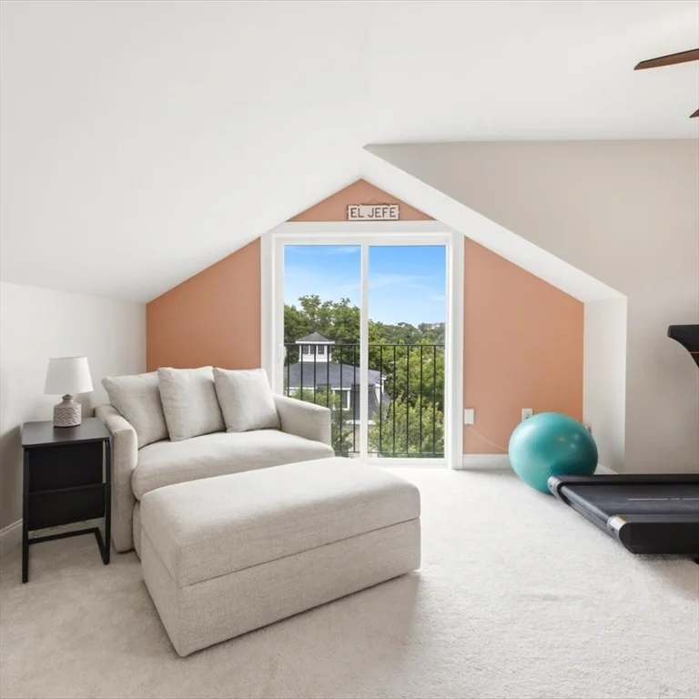3 bed, 3 bath apartment for rent at 9 Park St Unit 10, Dorchester — photo 32 of 40