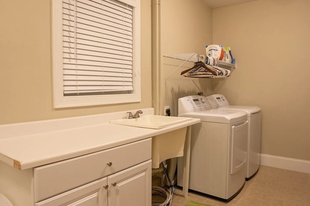 2 bed, 1 bath apartment for rent at 9 Park St Unit 4, Dorchester — photo 14 of 21