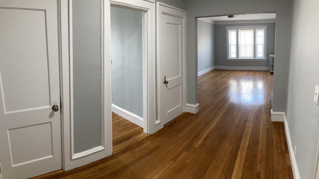 2 bed, 1 bath apartment for rent at 9 Park Vale Ave Unit 12, Brighton — photo 5 of 9