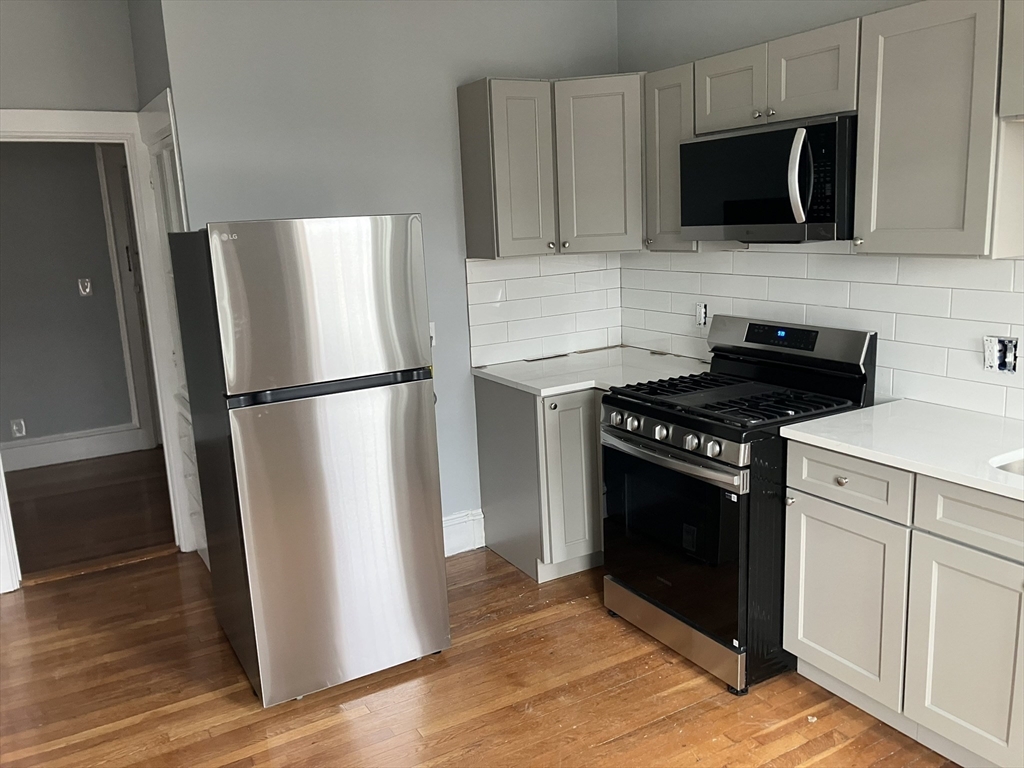 2 bed, 1 bath apartment for rent at 9 Park Vale Ave Unit 12, Brighton — photo 9 of 9