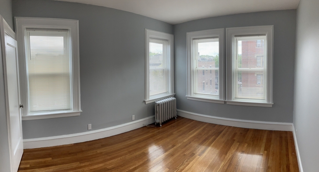 2 bed, 1 bath apartment for rent at 9 Park Vale Ave Unit 12, Brighton — photo 4 of 9