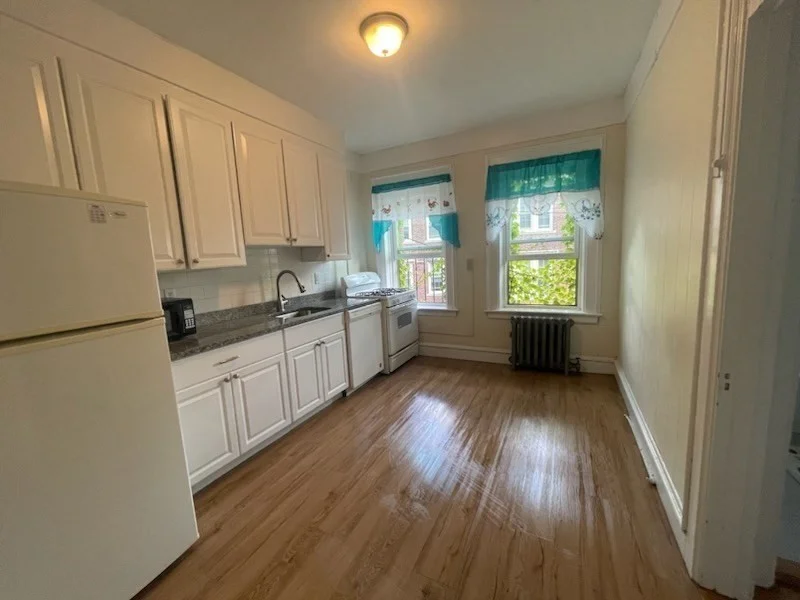 2 bed, 1 bath apartment for rent at 9 Park Vale Ave Unit 8, Allston — photo 4 of 7
