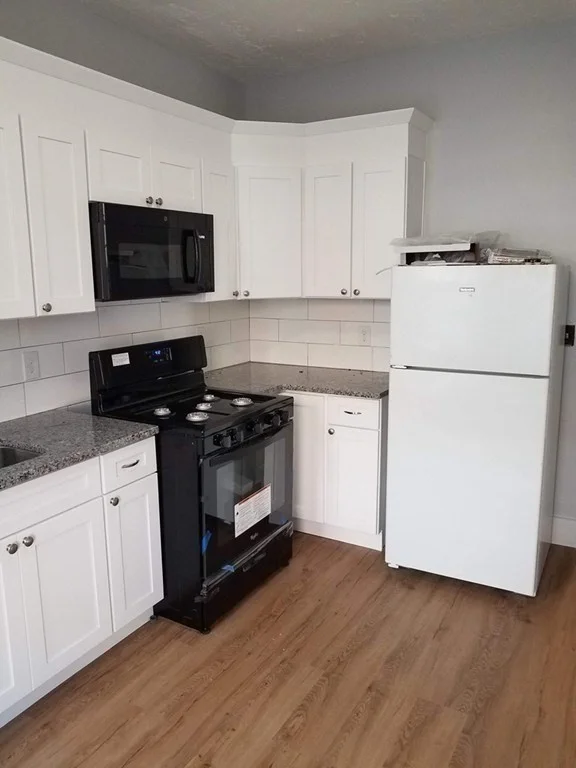 1 bed, 1 bath apartment for rent at 9 Park Vale Ave Unit 9, Brighton — photo 8 of 11