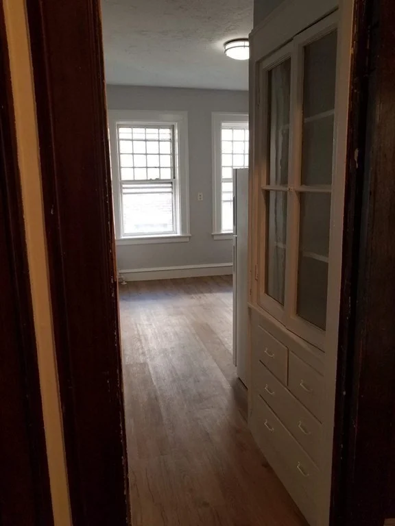 1 bed, 1 bath apartment for rent at 9 Park Vale Ave Unit 9, Brighton — photo 6 of 11