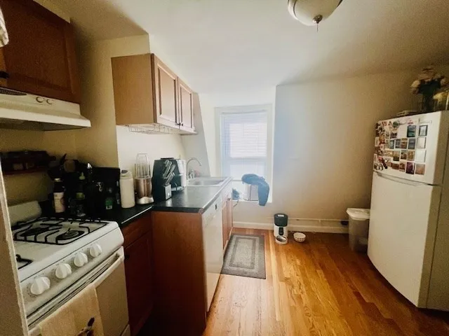 1 bed, 1 bath apartment for rent at 9 Parker St Unit 3, Medford Street / The Neck — photo 3 of 5