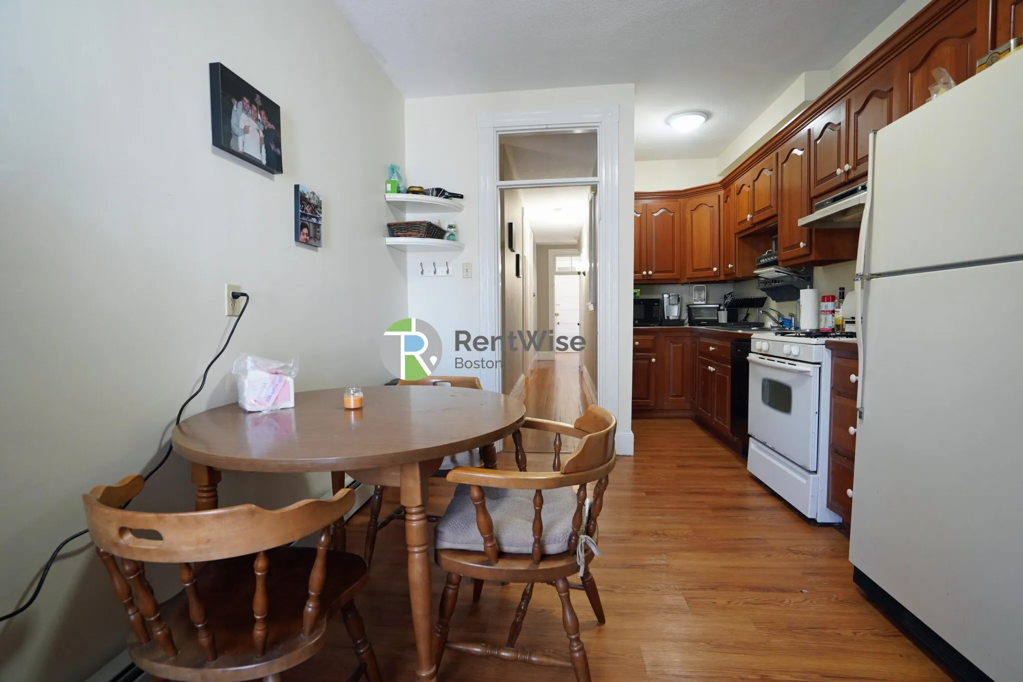 2 bed, 1 bath apartment for rent at 9 Parsons St Unit 1, Brighton — photo 4 of 18