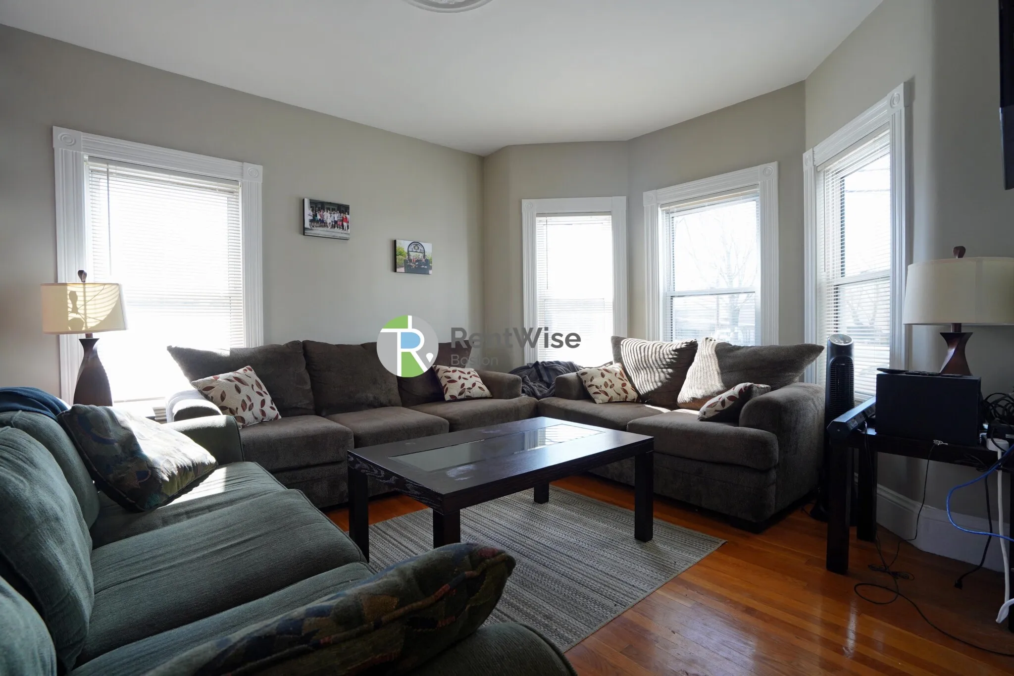 2 bed, 1 bath apartment for rent at 9 Parsons St Unit 1, Brighton