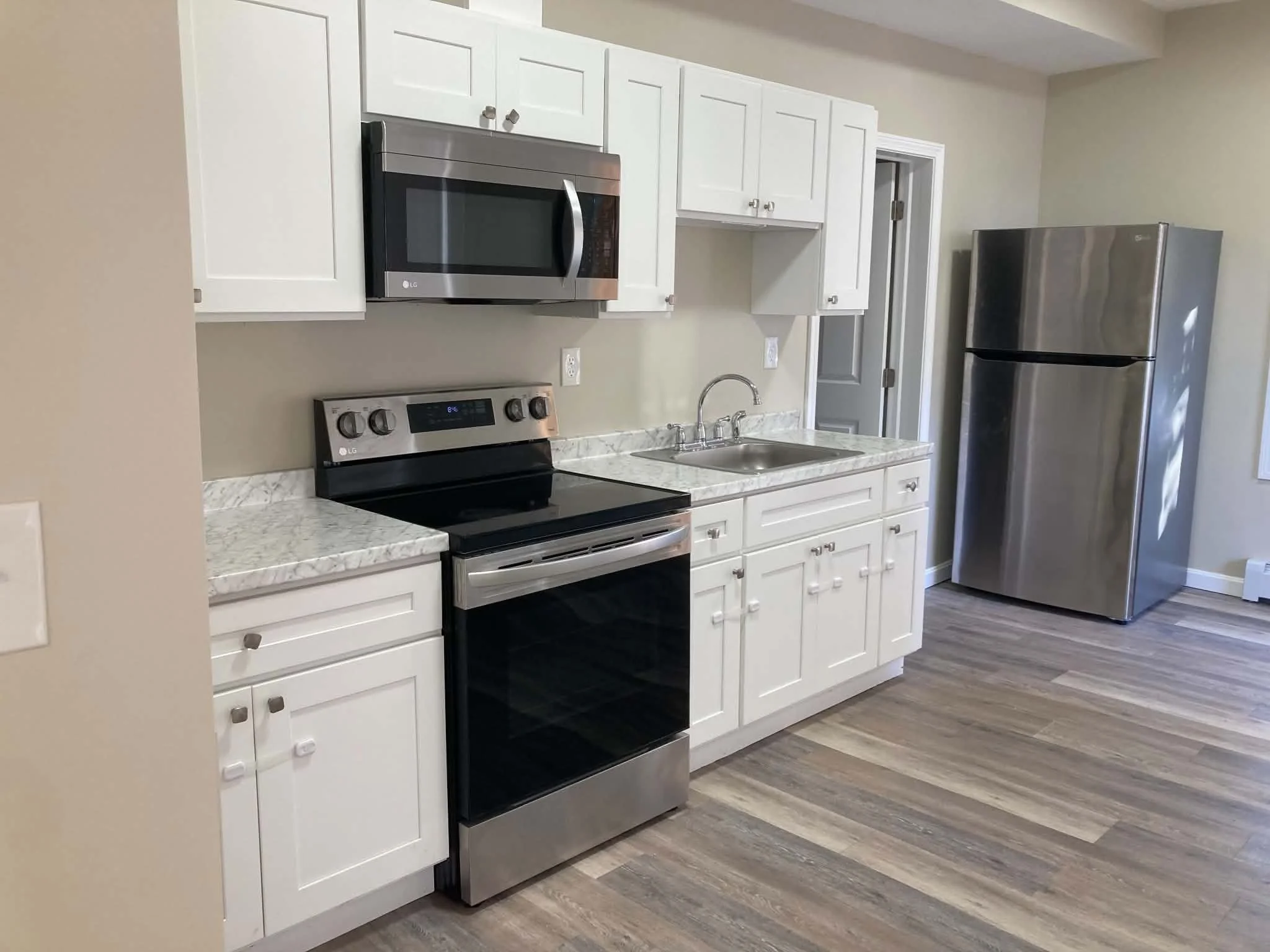 2 bed, 1 bath apartment for rent at 9 Pearl St Unit 1, Ayer — photo 3 of 9