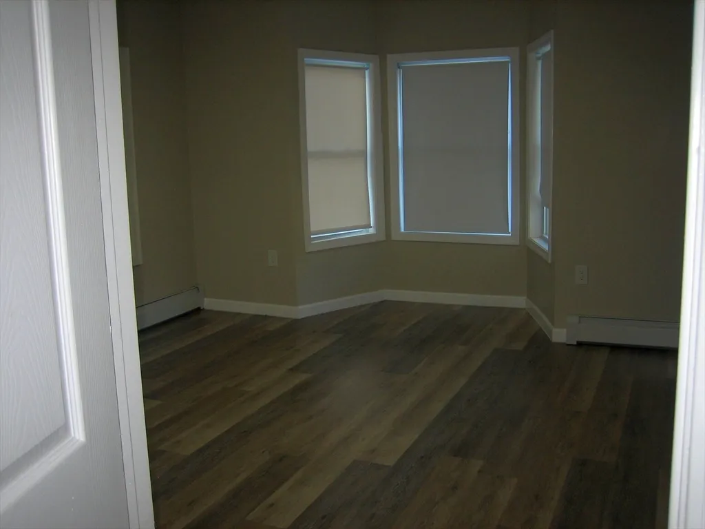 4 bed, 1 bath apartment for rent at 9 Pearl St Unit 2, Ayer — photo 10 of 10